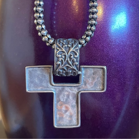 Silpada Sterling Silver Necklace & Cross pendant - Picture 5 of 16